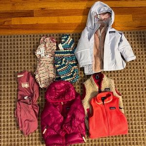 11 pieces of baby girl Patagonia jackets, fleeces, vests, long underwear 6m - 2T